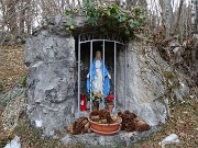 76 Madonnina alla Baita Molinasco degli Alpini di S. Giovanni Bianco